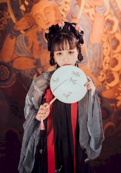 薇薇-萤石眼之歌-我不卡免费在线观看