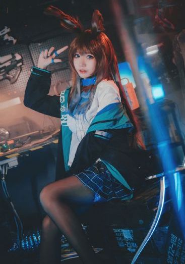 黑暗坠落-不卡美剧免费播放